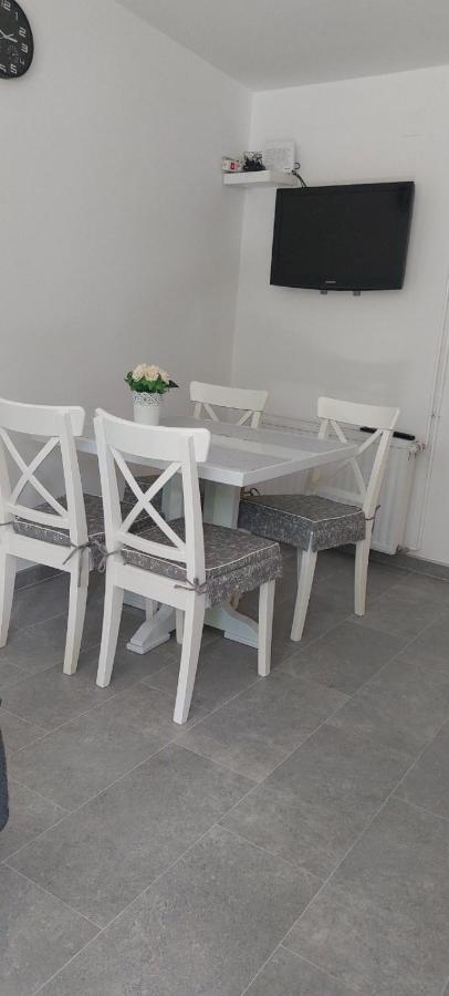Apartman Bloom オシエク エクステリア 写真
